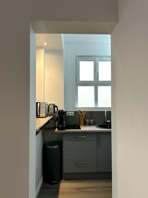 Le Petit Paris Compiegne Apartment Exterior photo