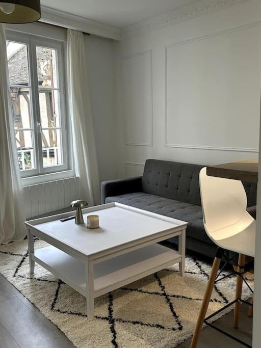 Le Petit Paris Compiegne Apartment Exterior photo