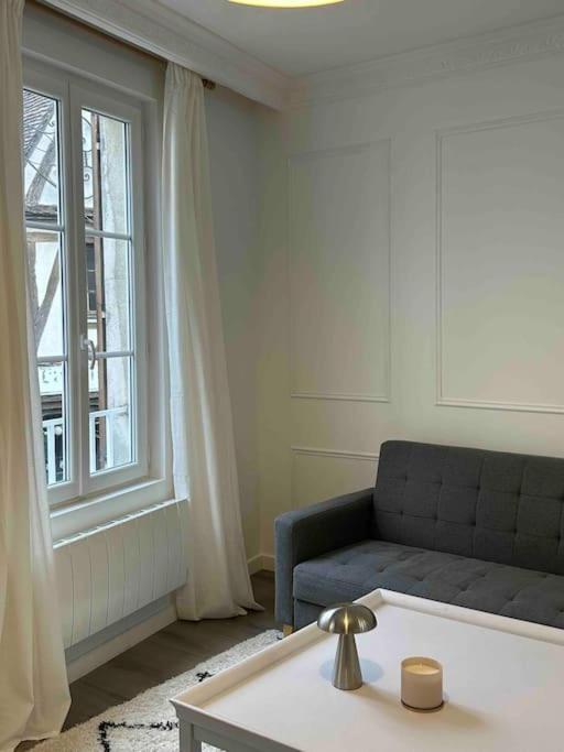 Le Petit Paris Compiegne Apartment Exterior photo